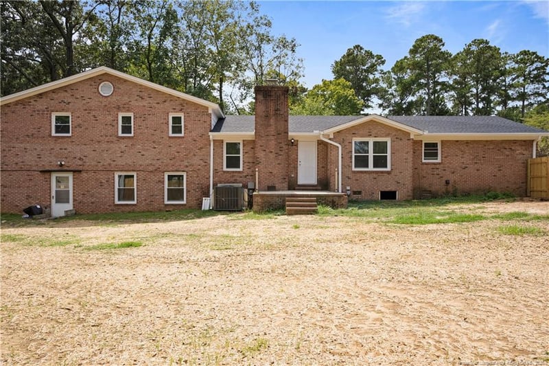 822 Southview Cir, Fayetteville, NC 28311