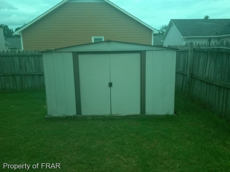 822 Windingwood Pl, Fayetteville, NC 28348