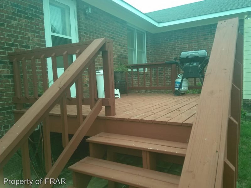 822 Windingwood Pl, Fayetteville, NC 28348