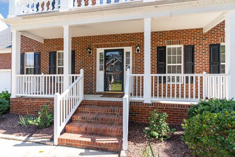 8220 Coosa Ct, Raleigh, NC 27616