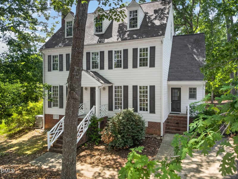 8220 Harps Mill Rd, Raleigh, NC 27615