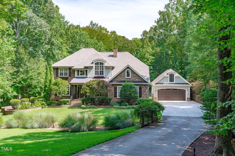 8220 Whispering Glen Ln, Raleigh, NC 27614