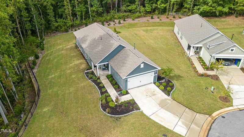 8220 White Star Dr, Fuquay Varina, NC 27526