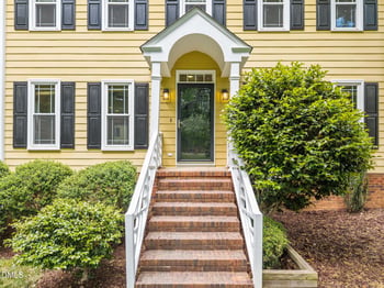 8221 Harps Mill Rd, Raleigh, NC 27615