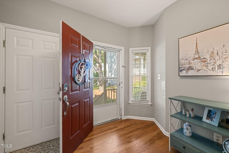 8221 Hempshire Pl #101, Raleigh, NC 27613