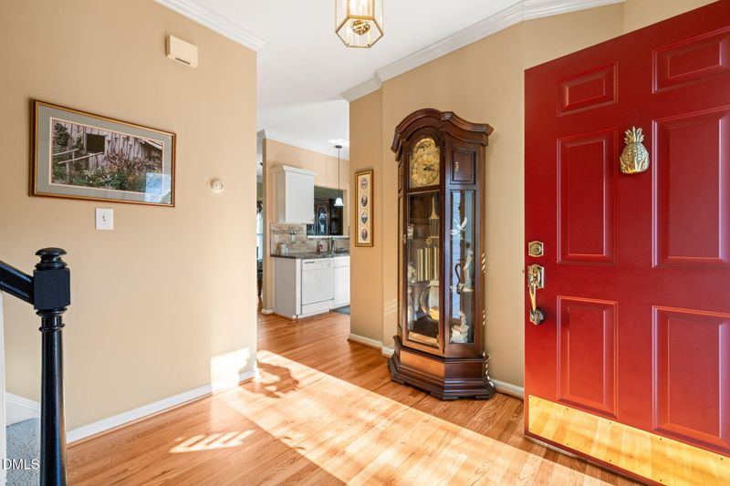 8221 Hempshire Pl #106, Raleigh, NC 27613