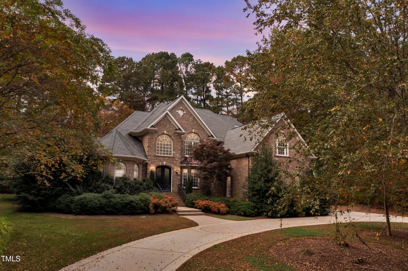 8221 Whispering Glen Ln, Raleigh, NC 27614