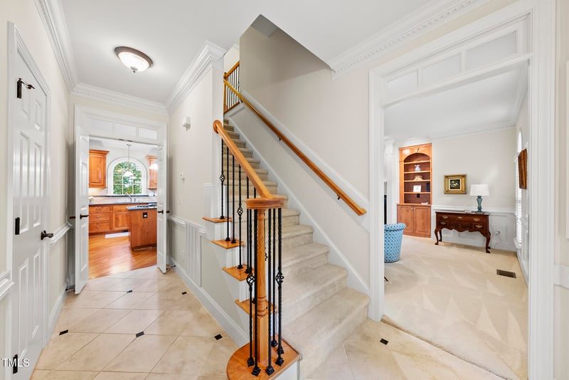 8223 Ortin Ln, Raleigh, NC 27612