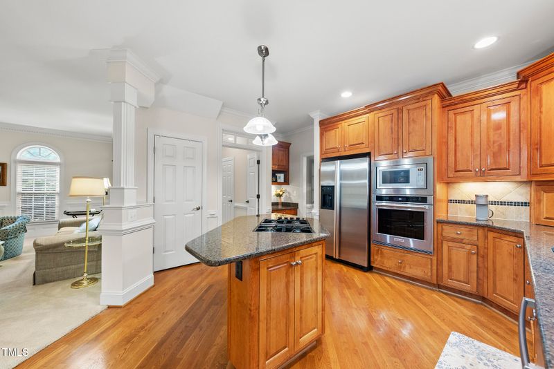 8223 Ortin Ln, Raleigh, NC 27612