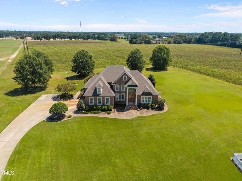 8224 Nc 210 , Angier, NC 27501