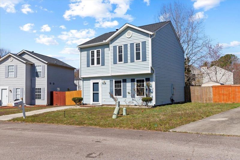 8224 Wynewood Ct, Raleigh, NC 27616