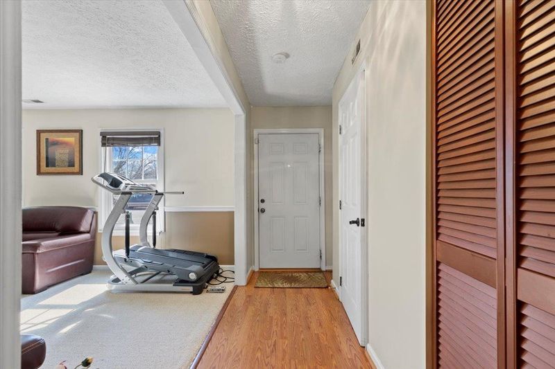 8224 Wynewood Ct, Raleigh, NC 27616