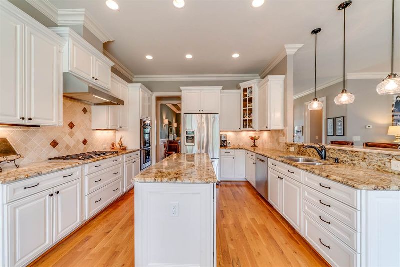 8225 Green Hope School Rd, Cary, NC 27519