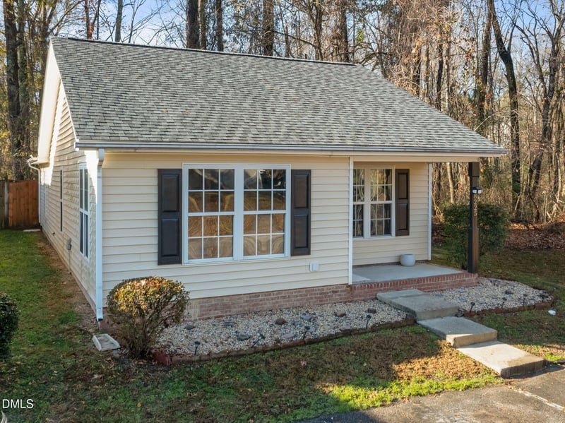 8225 Merriweather Cir, Raleigh, NC 27616