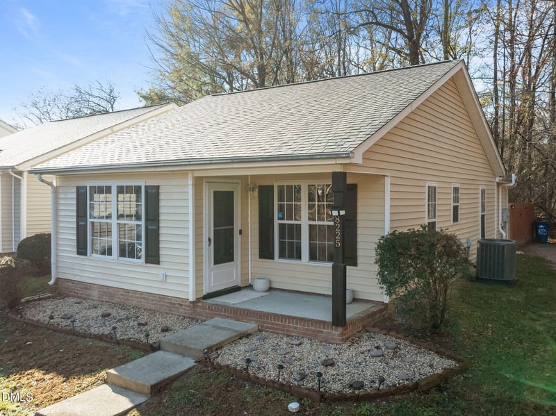 8225 Merriweather Cir, Raleigh, NC 27616