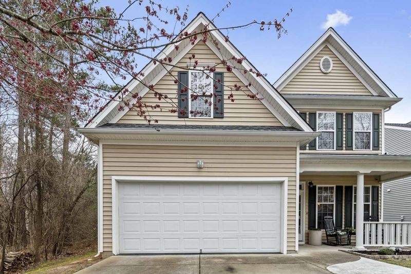 8225 Willowglen Dr, Raleigh, NC 27616