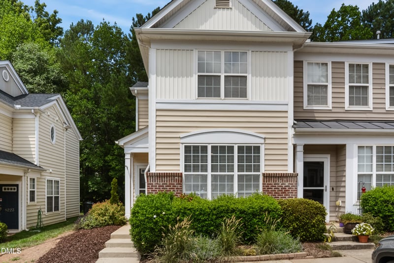 8227 City Loft Ct, Raleigh, NC 27613