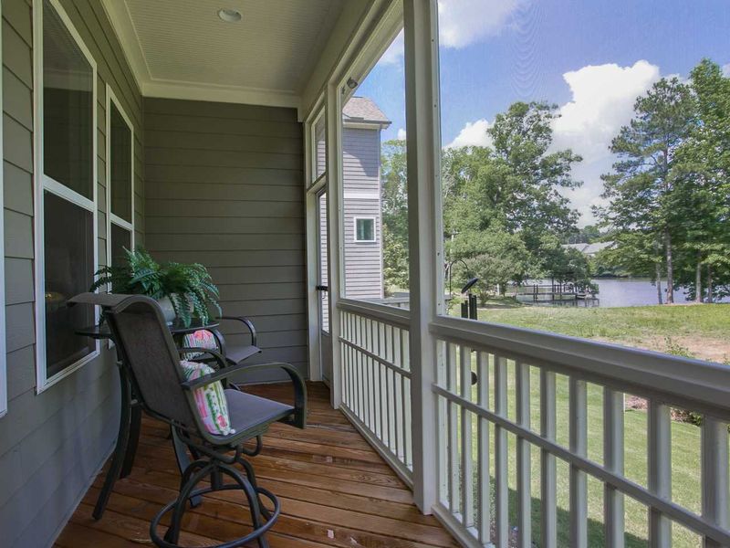 8228 Woburn Dr, Raleigh, NC 27615