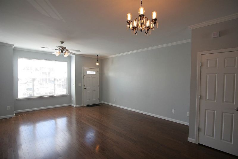 8229 City Loft Ct, Raleigh, NC 27613