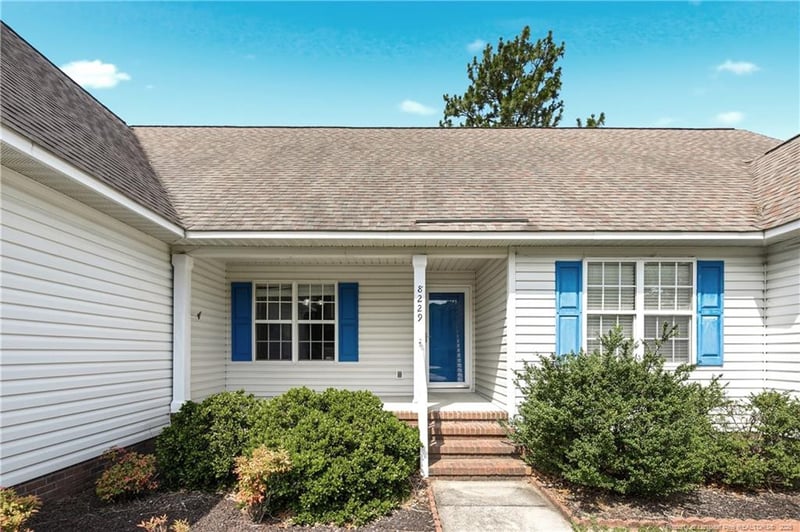 8229 Foxtrail Dr, Fayetteville, NC 28311