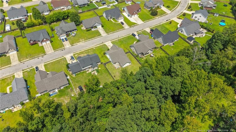 8229 Frenchorn Ln, Fayetteville, NC 28314