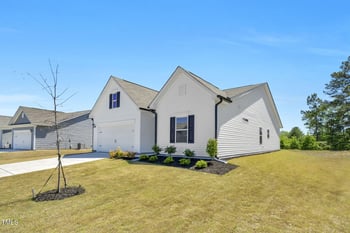 823 Biltmore Dr, Sanford, NC 27332