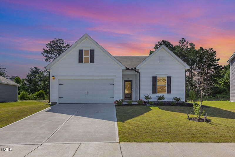 823 Biltmore Dr, Sanford, NC 27332