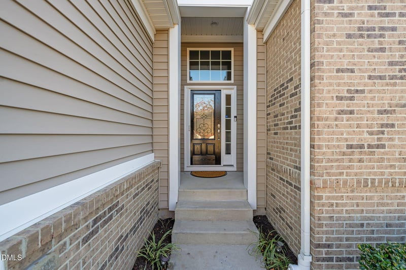 823 Blackfriars Loop, Cary, NC 27519