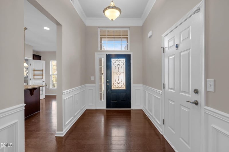 823 Blackfriars Loop, Cary, NC 27519