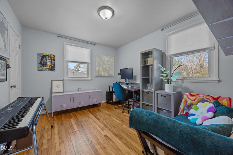 823 Hadley Rd, Raleigh, NC 27610