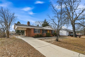 823 Muskegon Dr, Fayetteville, NC 28311