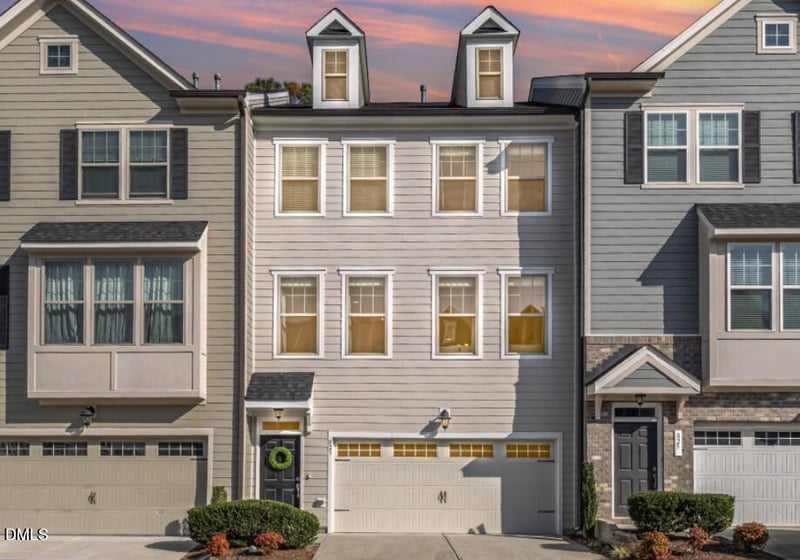 823 Richmont Grove Ln, Apex, NC 27523