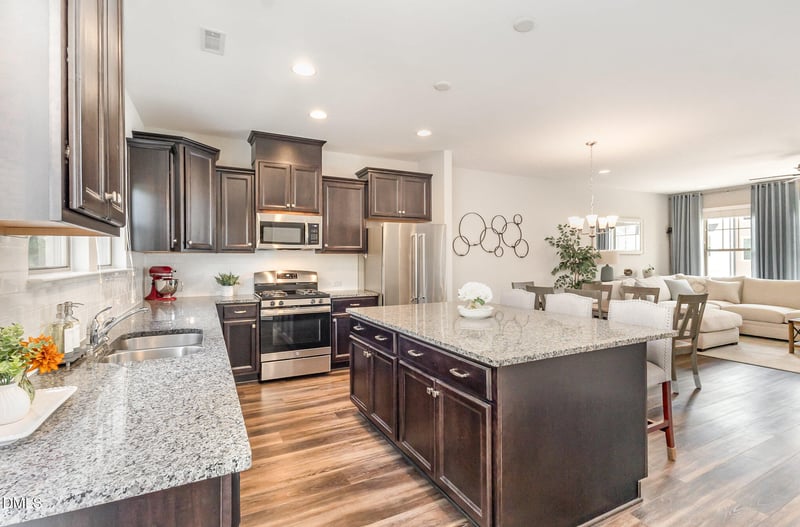 823 Richmont Grove Ln, Apex, NC 27523