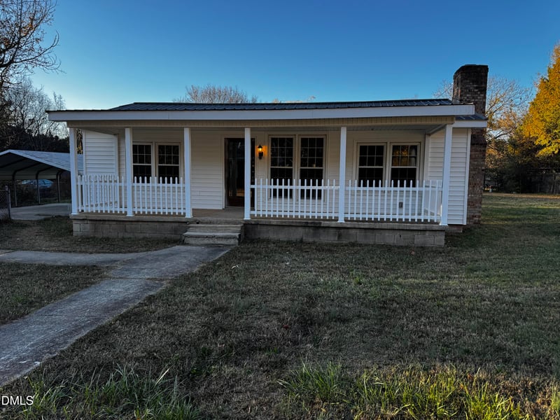 823 Taylor St, Wake Forest, NC 27587