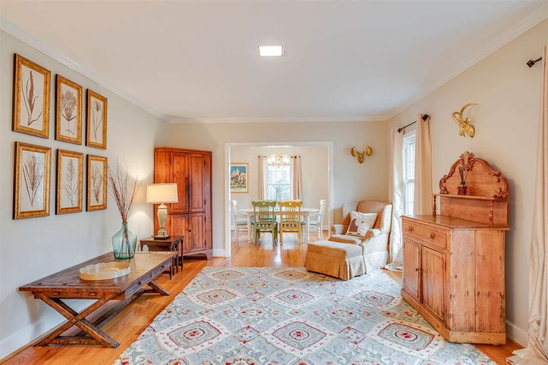 823 S Vermont St, Smithfield, NC 27577