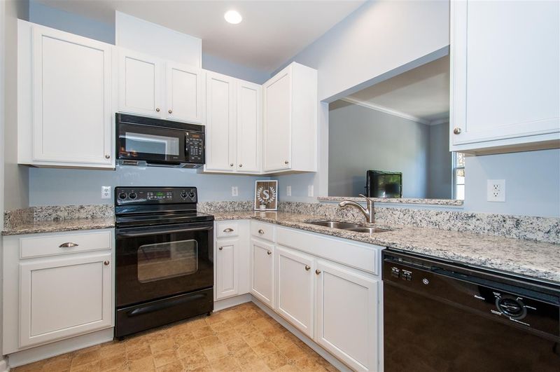 8230 Belneath Ct, Raleigh, NC 27613