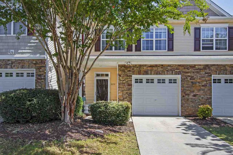 8232 Belneath Ct, Raleigh, NC 27613
