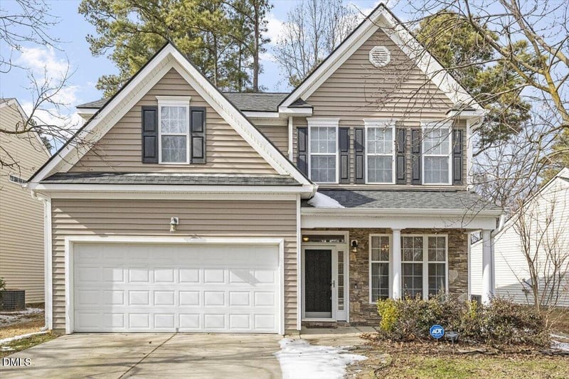 8233 Marshall Brae Dr, Raleigh, NC 27616