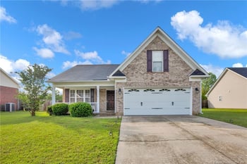 8236 Frenchorn Ln, Fayetteville, NC 28314