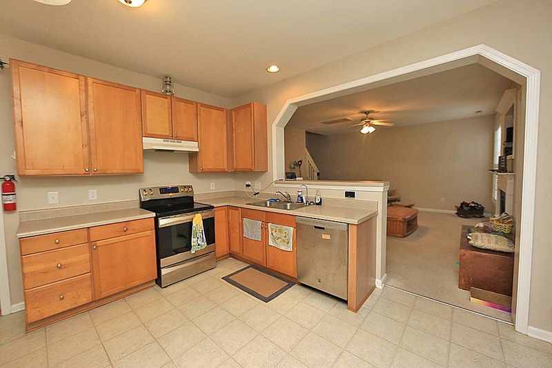 8238 Marshall Brae Dr, Raleigh, NC 27616
