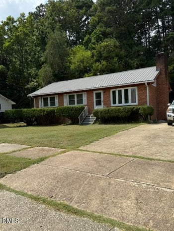 824 Cooper Rd, Raleigh, NC 27610