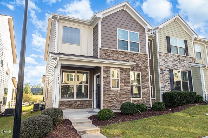 824 Country Downs Rd, Wake Forest, NC 27587