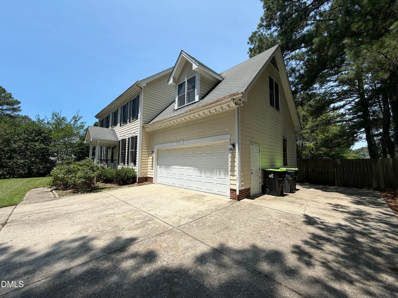 824 Elbridge Dr, Raleigh, NC 27603