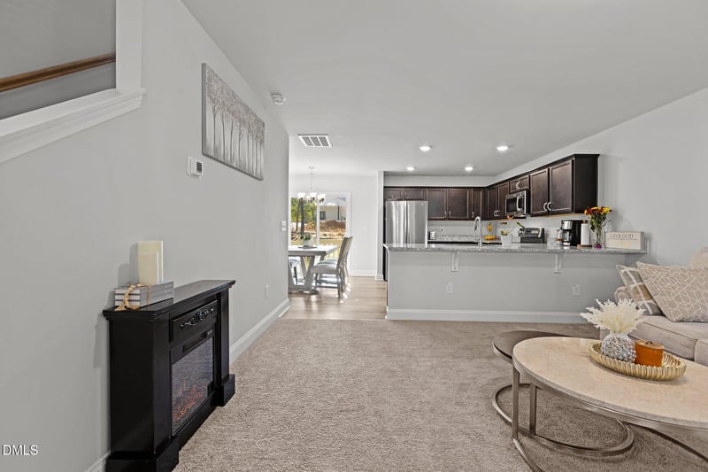 824 Estes Ln, Holly Springs, NC 27540