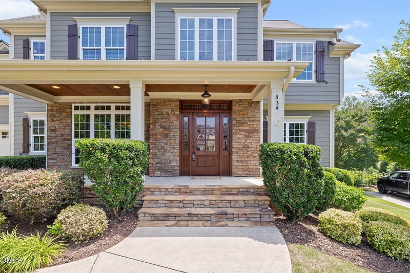 824 Magalloway Dr, Cary, NC 27519