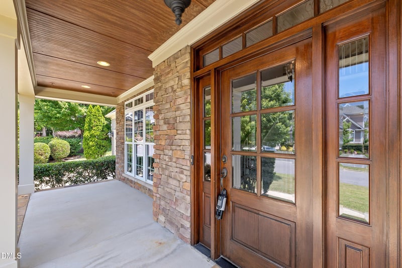 824 Magalloway Dr, Cary, NC 27519