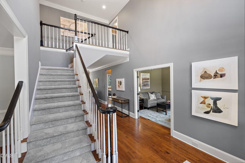 824 Magalloway Dr, Cary, NC 27519