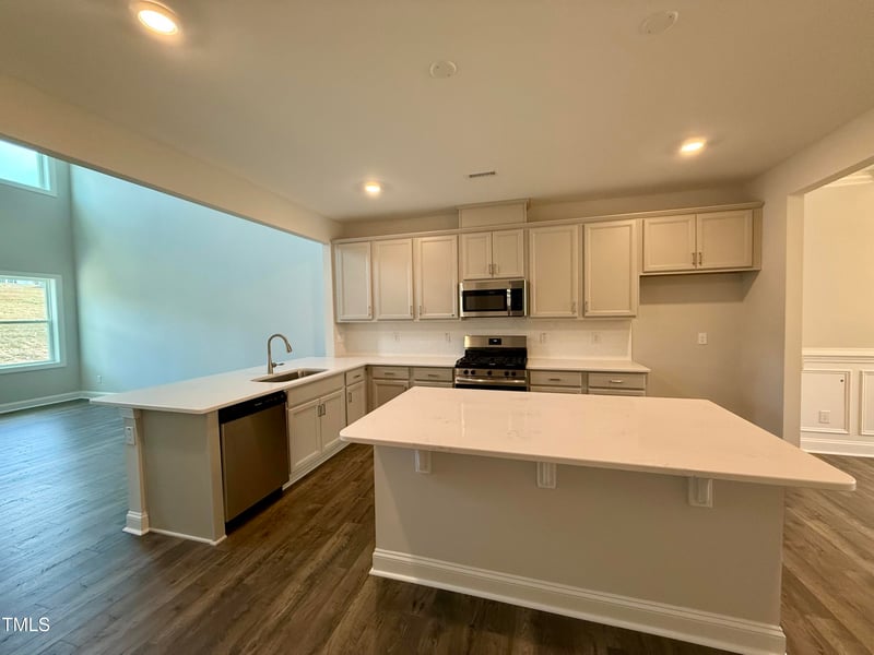 824 Putney Hill Rd, Zebulon, NC 27597