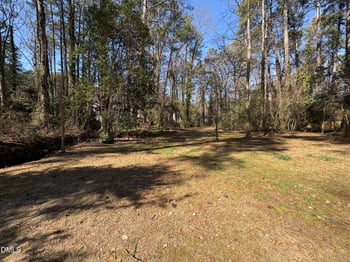 824 Ravenwood Dr, Raleigh, NC 27606