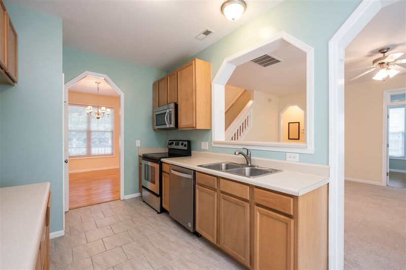 8241 Marshall Brae Dr, Raleigh, NC 27616